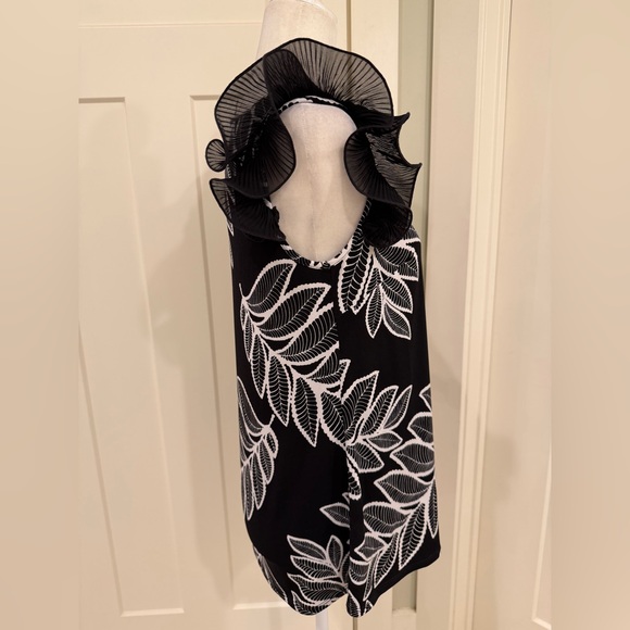 Cato Top - Picture 4 of 9